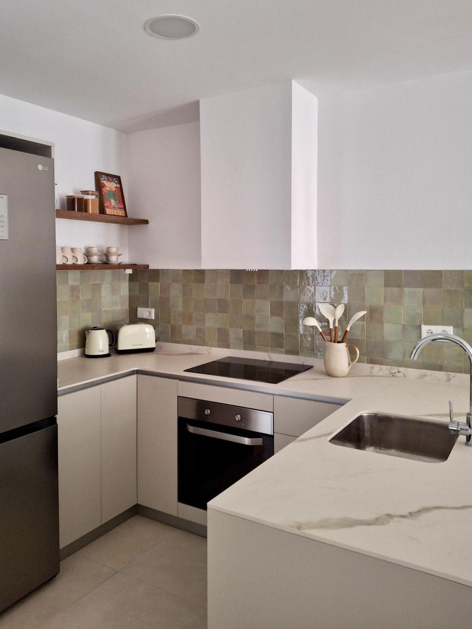 ולנסיה Bonito Apartamento De 2 Habitaciones Cerca De La Estacion Joaquin Sorolla מראה חיצוני תמונה